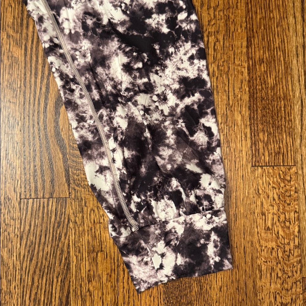 Athleta Euc Salutation Printed Joggers - image 3